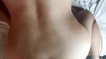 dejo que mi amigo me haga sexo anal, feels so delicious