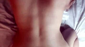 dejo que mi amigo me haga sexo anal, feels so delicious