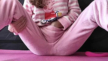 Stepsister With Small 18+ Boobs Masturbates Wet Shaved Dripping Pussy And Big Squirt Cum