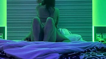 Cogiendo a la esposa de mi mejor amigo sin condon