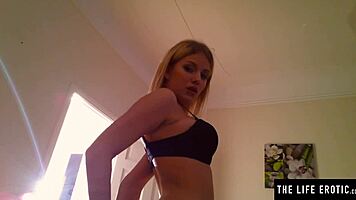 Cute Blonde Snaps Sexy Selfies