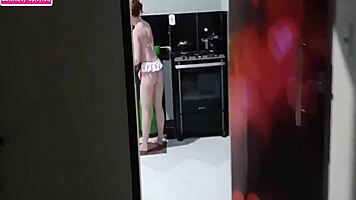 recebe amigo lingerie agarra trepa cozinha