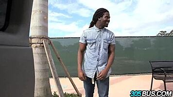 does courtney love black dick?