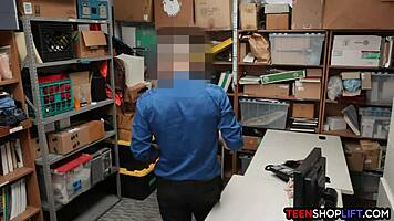 Malaysian girlfriend shoplifting for the second time in an extreme real-life situation