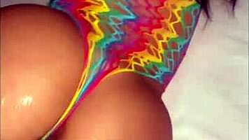 le pague a una colombiana por la follada m�s cara pero la m�s incre�ble de mi vida
