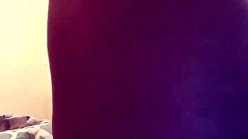 Mrsfeedme Fucks Cream Out Her Pussy