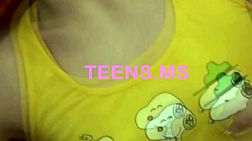 Barely legal young model blows cock 😏