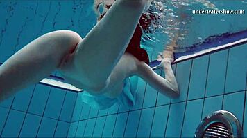 Hot Teen Swims And Strips Underwater!