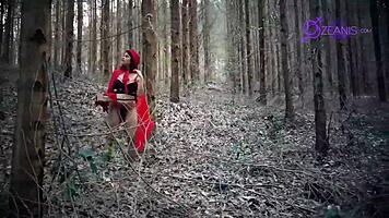 Caperucita Roja Tatiana Morales Se Pierde En Bosque Y Se La Come El Lobo Halloween Especial