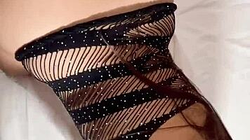hermosa putita sucks then arches for masturbation 😍