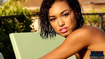 Black Teen Model Noelle Monique Strips Bikini Raw!