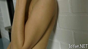 legal age teen 18+ spreading legs, wanna see my solo play?