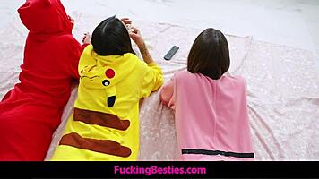 Natalia Nix's Stepbro Fucks Her Best Friends