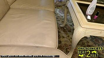 Aria Nicole Paints Her Tootsies And Sucks Them Solo