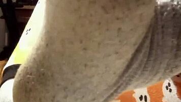 Homemade video featuring unusual foot details