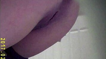 Wow, check these pissing pussies up close, so hot! 😍