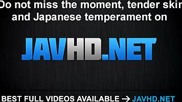 Rikka Anna donne pipe asiatique sensuelle de ouf teasing plus