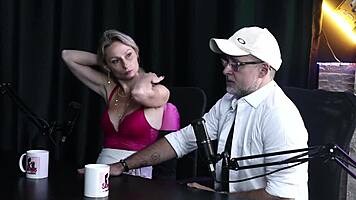 They asked about Viagra and discussed quick men versus slow women in sheer red lingerie - Aline Fischborn, Flávio Paiva.