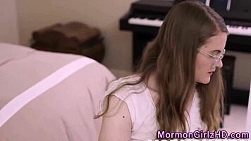 Mormon Amateur Gets Facial Cumshot