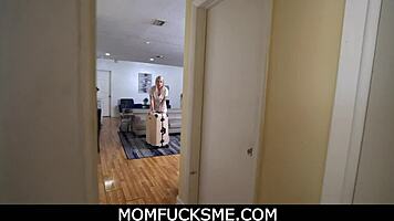 Milf Stepmom Teaches Stepson with Deepthroat and Fucking in POV