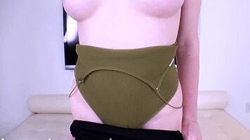 hazel moore just loves givin’ head to me