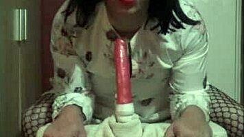 i'm a bisexual crossdresser mark wright loving wild garage play