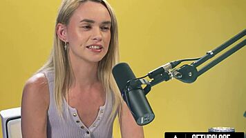 Watch Up Close! Petite 18+ Blonde Khloe Kingsley Masturbates Solo Full Scene!