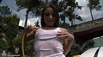 Anita Bellini in Outdoor Double Penetration Adventure