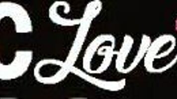 Rich sex with cunning cougar Maxim Law riding and licking!