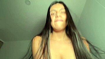 Cute Colombian bangs stepbrother before dinner with a tasty oral treat.