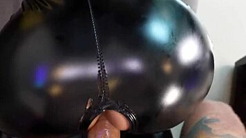 I'm obsessed with deepthroat and hard doggy in latex