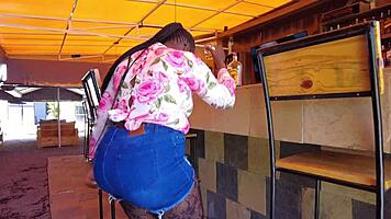 jeune etudiante se fait lamour avec son gode en verre triss-witch