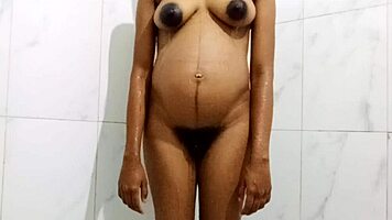 Wow, pregnant cutie bathing and cravin’ a big cock for her pussy! 🛁