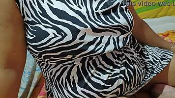 Yo, Indian desi girl Priya gets naughty with her boyfriend in bed