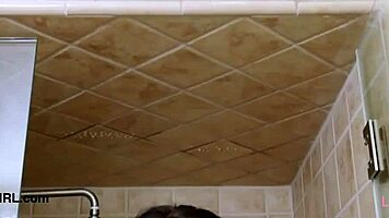 brunette bombshell took a shower but daddy watched the photoshoot on sofa