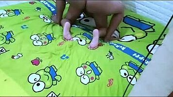 Wow, Viral Teen Gets Pussy Squirting Hard!