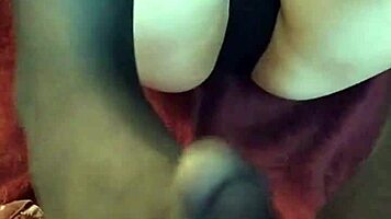 doing a footjob in stockings first try in my life 😍