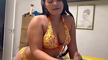 roommate drops pants, i suck his cock eagerly