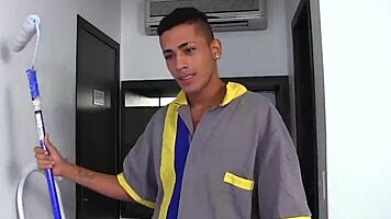 sultry tranny nicolly pantoja seduces young man into anal