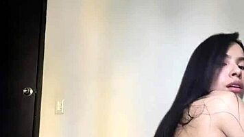 Latina babe dances naked, shaking big ass for you