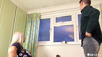 meu marido saiu e me deixou receber o pedreiro sozinha para um orçamento