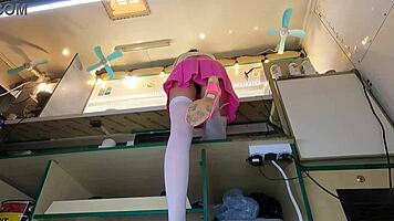 is that pussy peeking under her skirt at work?