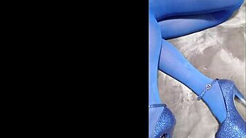 Milf In Pantyhose And Heels Teases With Curves