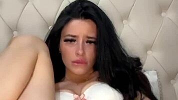 Horny American Exchange Student Girlfriend Delivers Wild Experience