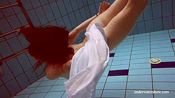 big natural tits babe lola enjoys underwater swimming in the pool