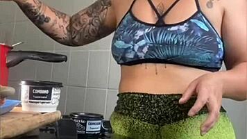 casada records cooking videos online but really just wants to flash her swollen pussy