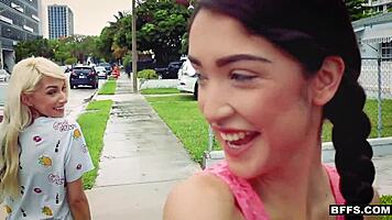 Camgirls Hime Marie, Jericha Jem, Holly Hendrix Bang