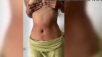 Colleague Over 18 Banged in Room After Steamy Bath