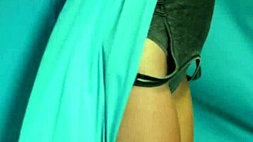 Flexible teen Alexandra Belle in aerial Naked fitness