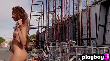 sexy perfect ass babe exposed sexy body and redhead babe exposed sexy body